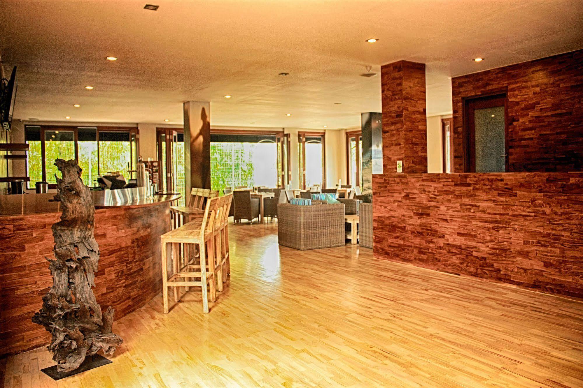 The Dipan Resort, Villas And Spa Семиньяк Экстерьер фото